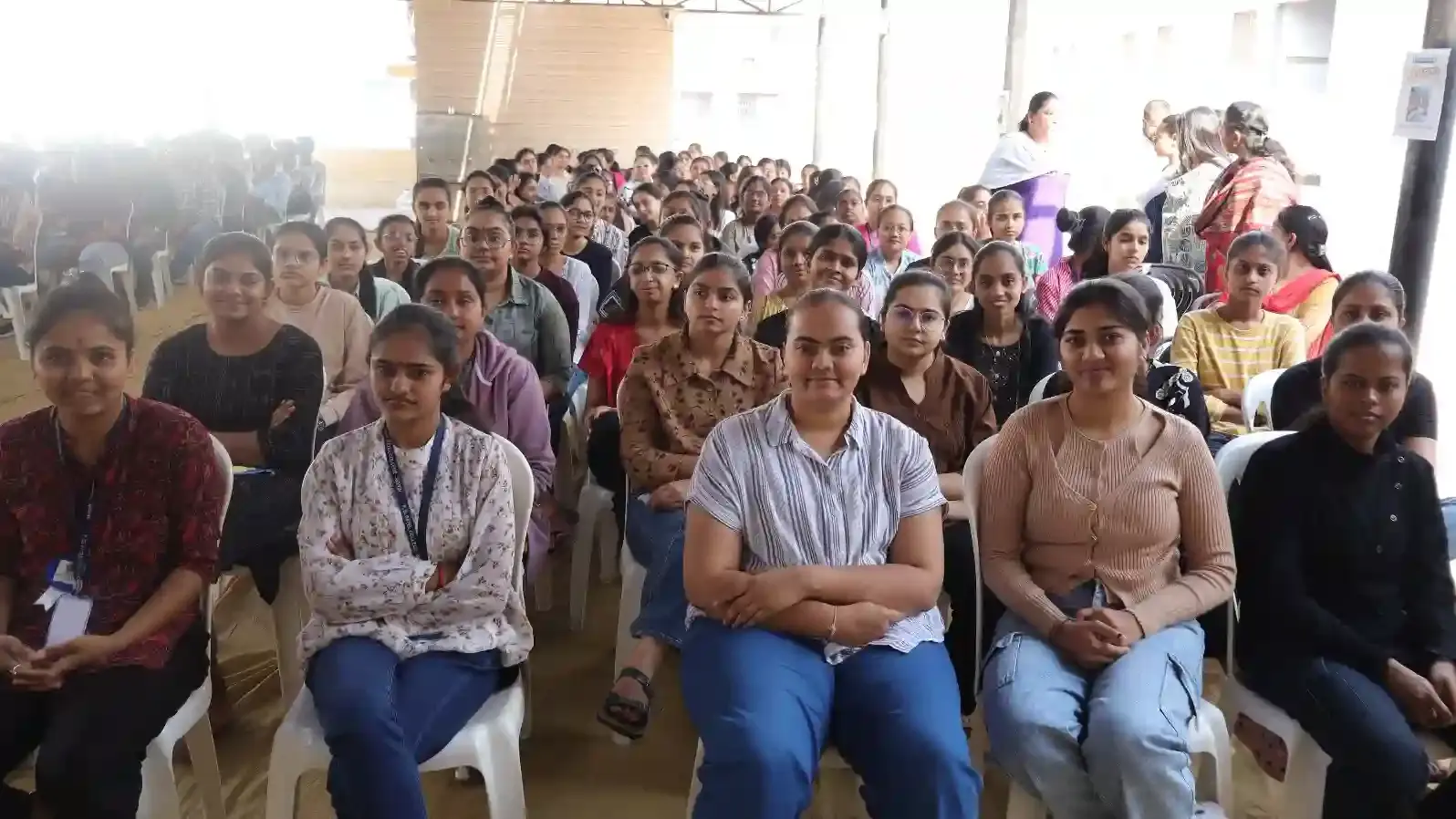 Matrubhasha Diwas 2026: Morbi की PG Patel College में भव्य कवि सम्मेलन आयोजित